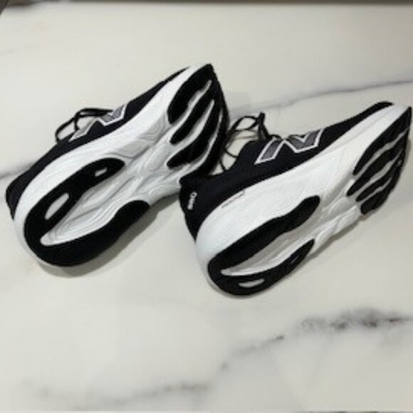 Mens New Balance Shoes - Style 880 - Size 9M - Picture 4 of 4